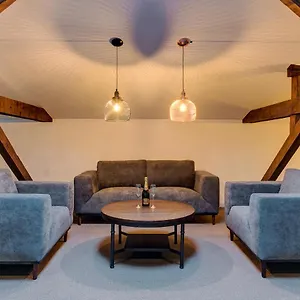 Aparthotel Upstairs Boutique, Bucarest