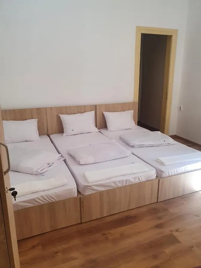Cazare - Accommodation Bucarest Ostello
